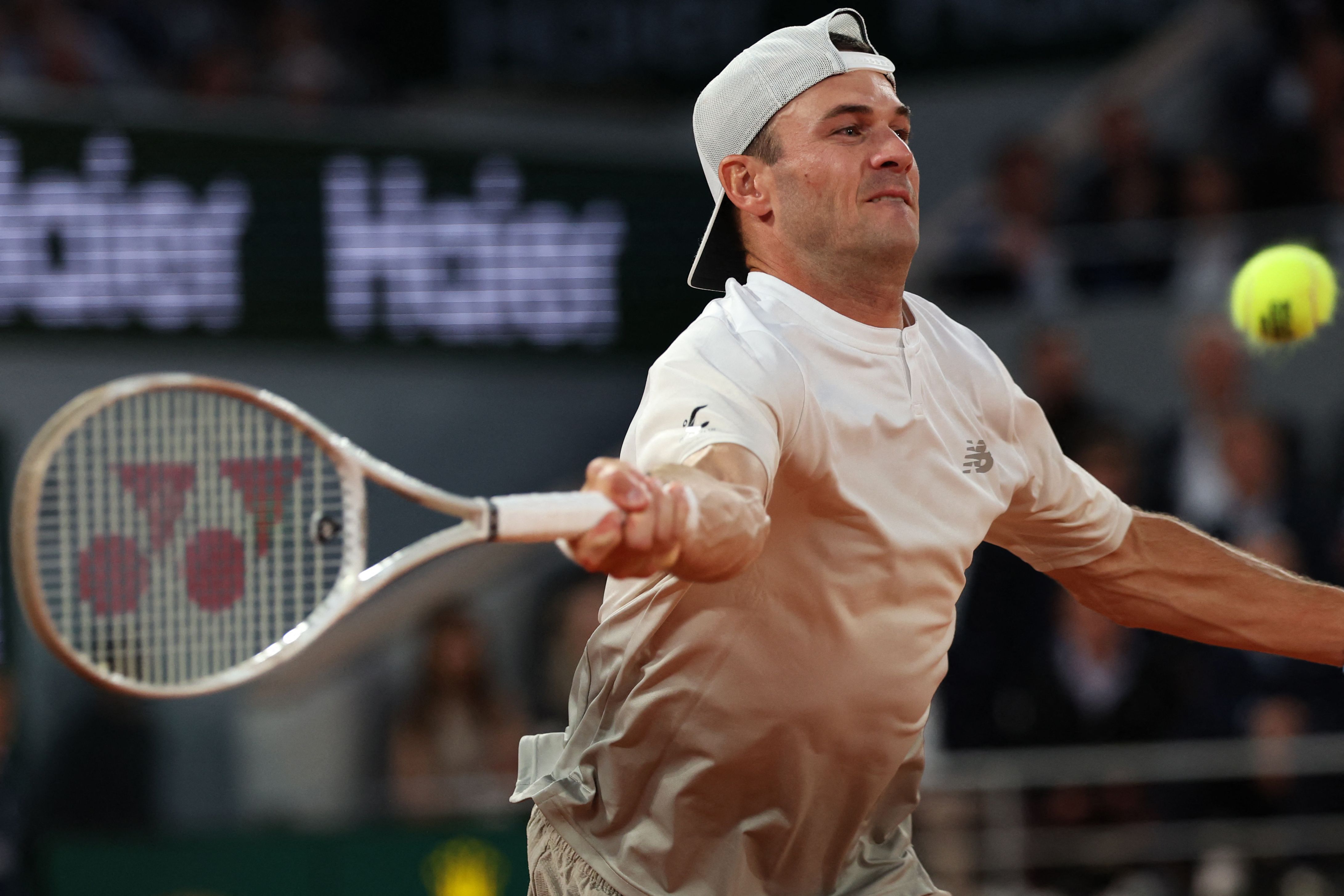 日本网球队爆冷德国网球队，阿尔卡拉斯完成帽子戏法的简单介绍