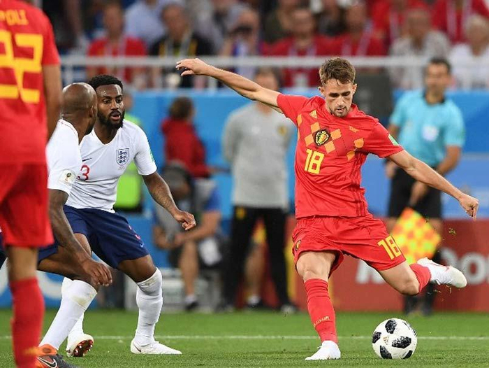 比利时中场多次传球，掌握节奏！的简单介绍