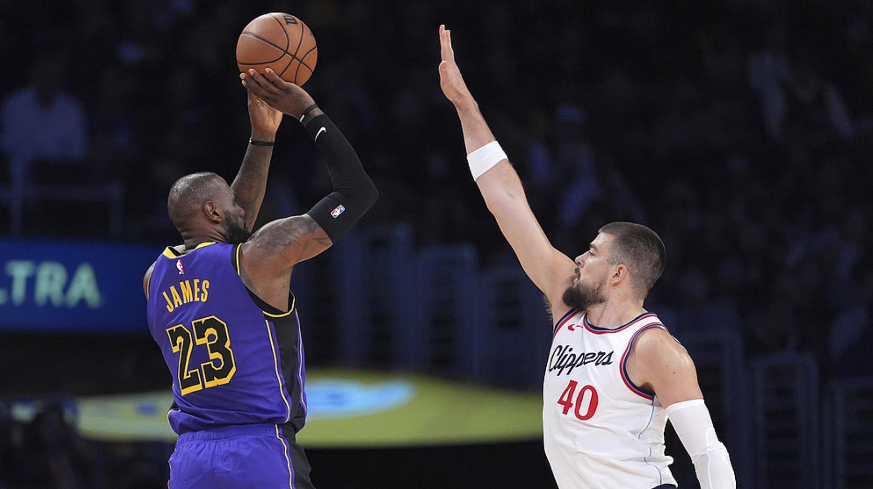 开拓者阿德击败雷霆,豪取胜利的简单介绍 开拓者阿德击败雷霆,豪取胜利的简单介绍