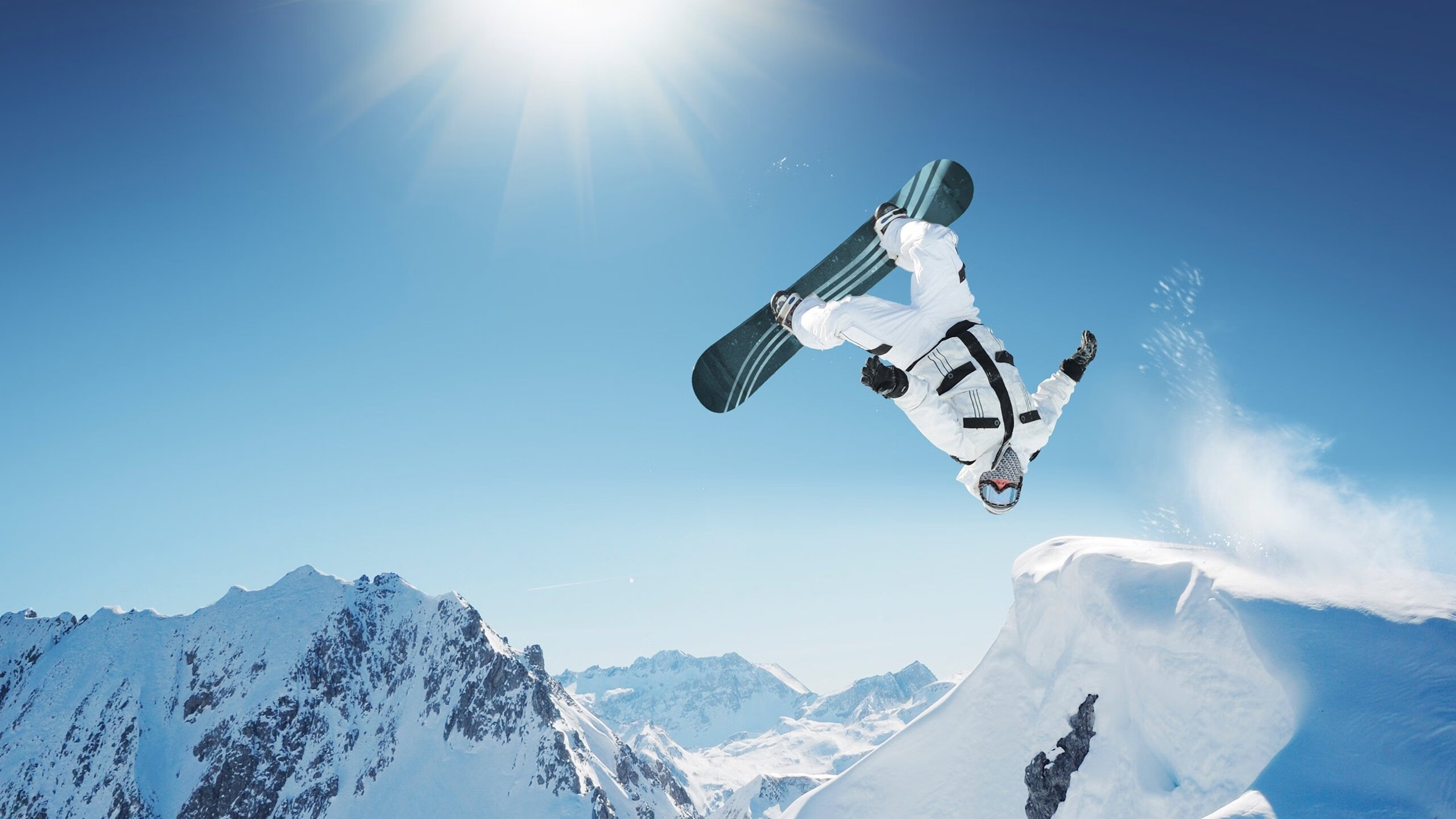 赛道上的新秩序，皮亚斯特里领军红牛，以绝对优势碾压迈凯伦